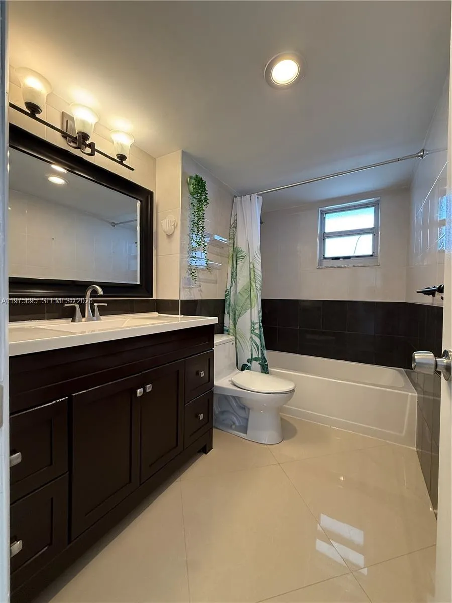 2101 S Ocean Dr 1201, Hollywood, Florida 33019, Hollywood, Florida 33019, 2 Bedrooms Bedrooms, ,2 BathroomsBathrooms,Residential Lease,For Rent,2101 S Ocean Dr 1201, Hollywood, Florida 33019,A11975695