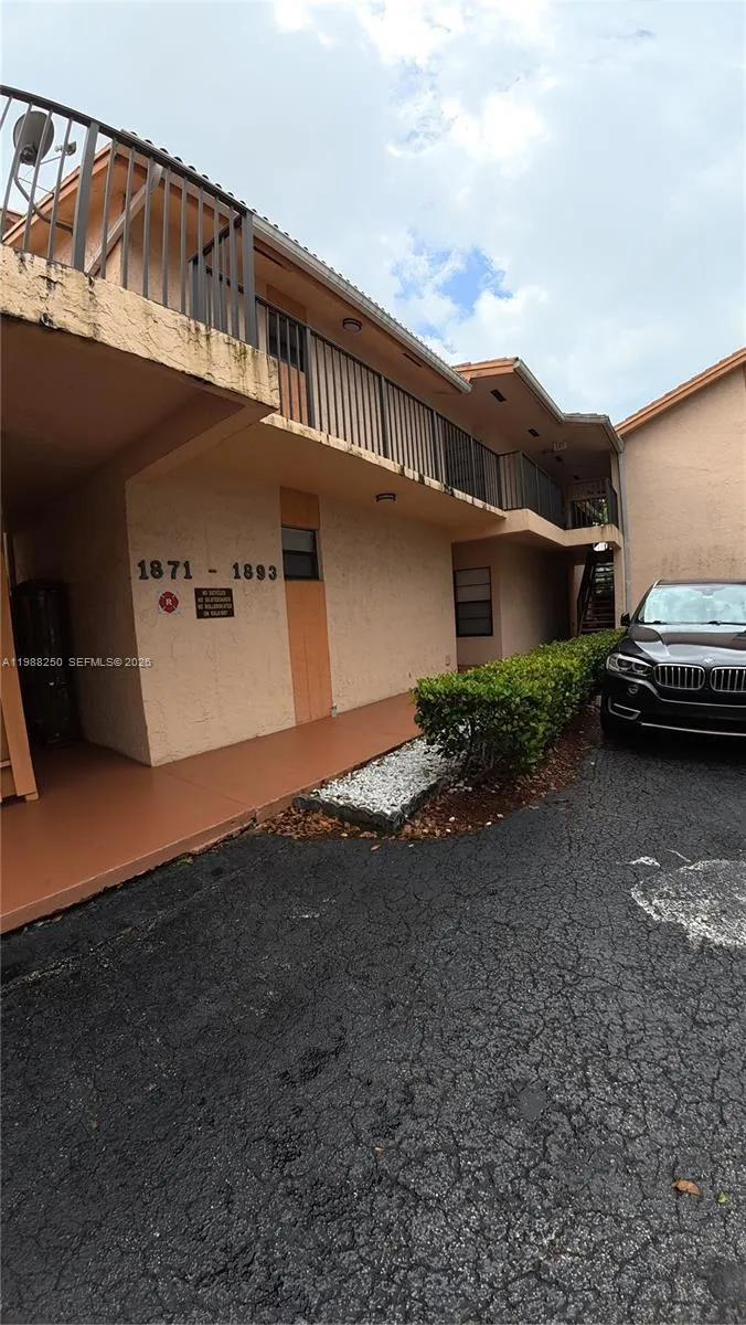 1871 Nw 94th Ave 112b, Coral Springs, Florida 3307, Coral Springs, Florida 33071, 3 Bedrooms Bedrooms, ,2 BathroomsBathrooms,Residential,For Sale,1871 Nw 94th Ave 112b, Coral Springs, Florida 3307,A11988250