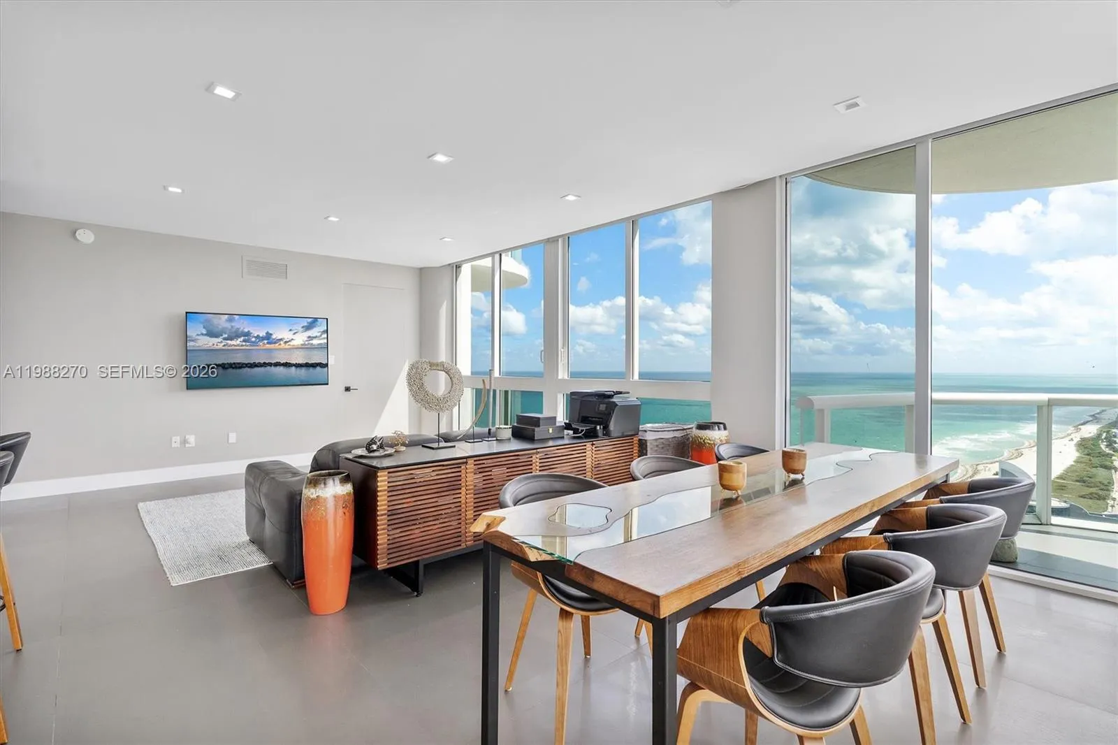 6365 Collins Ave 4307, Miami Beach, Florida 33141, Miami Beach, Florida 33141, 2 Bedrooms Bedrooms, ,2 BathroomsBathrooms,Residential,For Sale,6365 Collins Ave 4307, Miami Beach, Florida 33141,A11988270