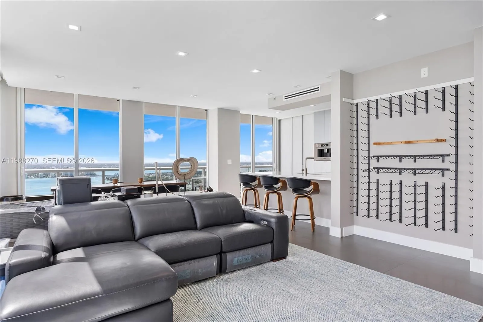 6365 Collins Ave 4307, Miami Beach, Florida 33141, Miami Beach, Florida 33141, 2 Bedrooms Bedrooms, ,2 BathroomsBathrooms,Residential,For Sale,6365 Collins Ave 4307, Miami Beach, Florida 33141,A11988270