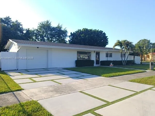 8123 Sw 95th Ct, Miami, Florida 33173, Miami, Florida 33173, 3 Bedrooms Bedrooms, ,2 BathroomsBathrooms,Residential,For Sale,8123 Sw 95th Ct, Miami, Florida 33173,A11984671