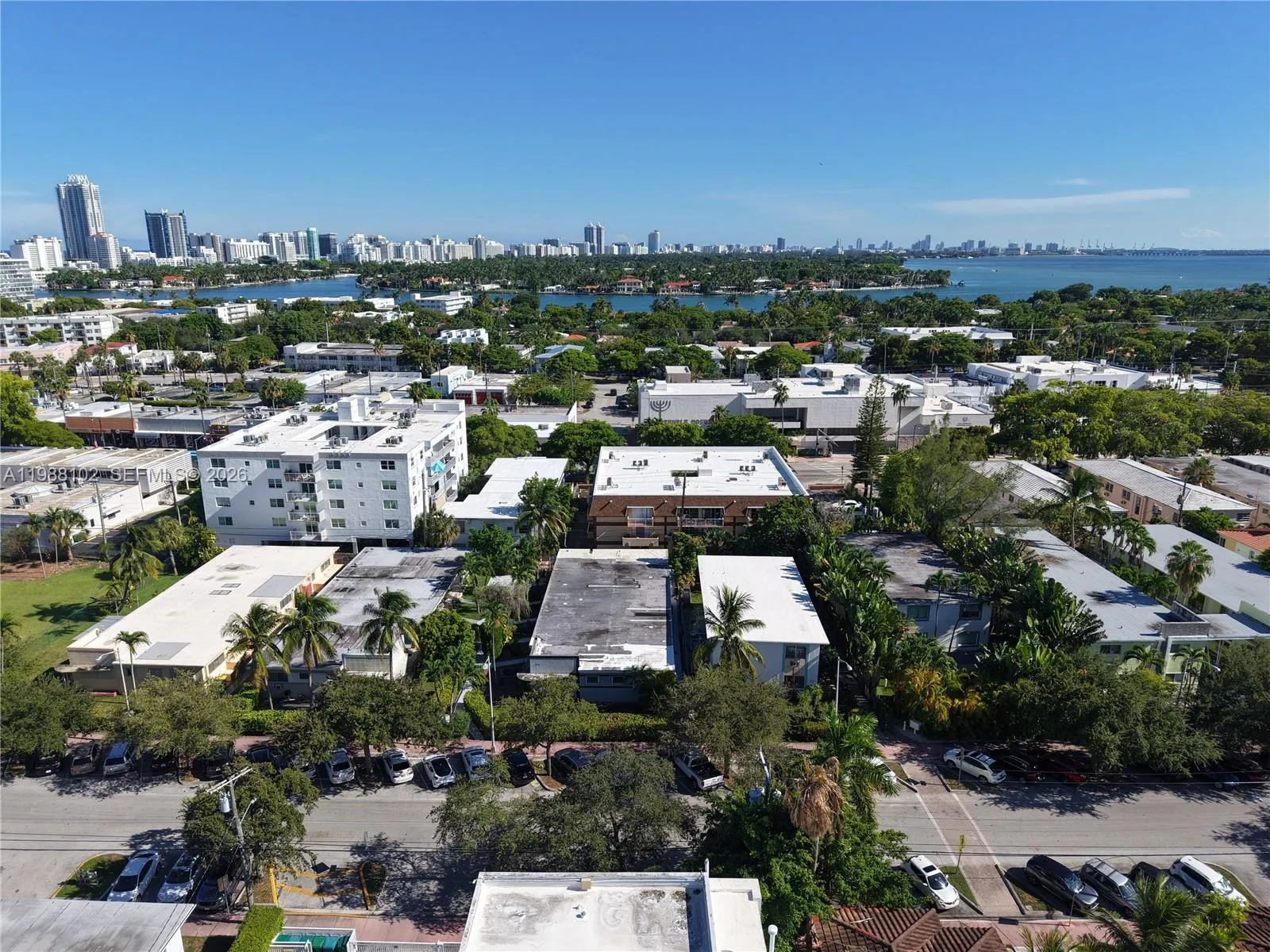 1176 Marseille Dr 2, Miami Beach, Florida 33141, Miami Beach, Florida 33141, 1 Bedroom Bedrooms, ,1 BathroomBathrooms,Residential Lease,For Rent,1176 Marseille Dr 2, Miami Beach, Florida 33141,A11988102
