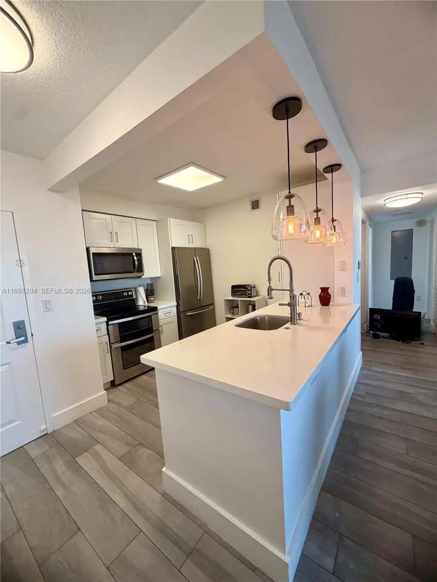 900 Sw 8th St 1509, Miami, Florida 33130, Miami, Florida 33130, 2 Bedrooms Bedrooms, ,2 BathroomsBathrooms,Residential Lease,For Rent,900 Sw 8th St 1509, Miami, Florida 33130,A11988294