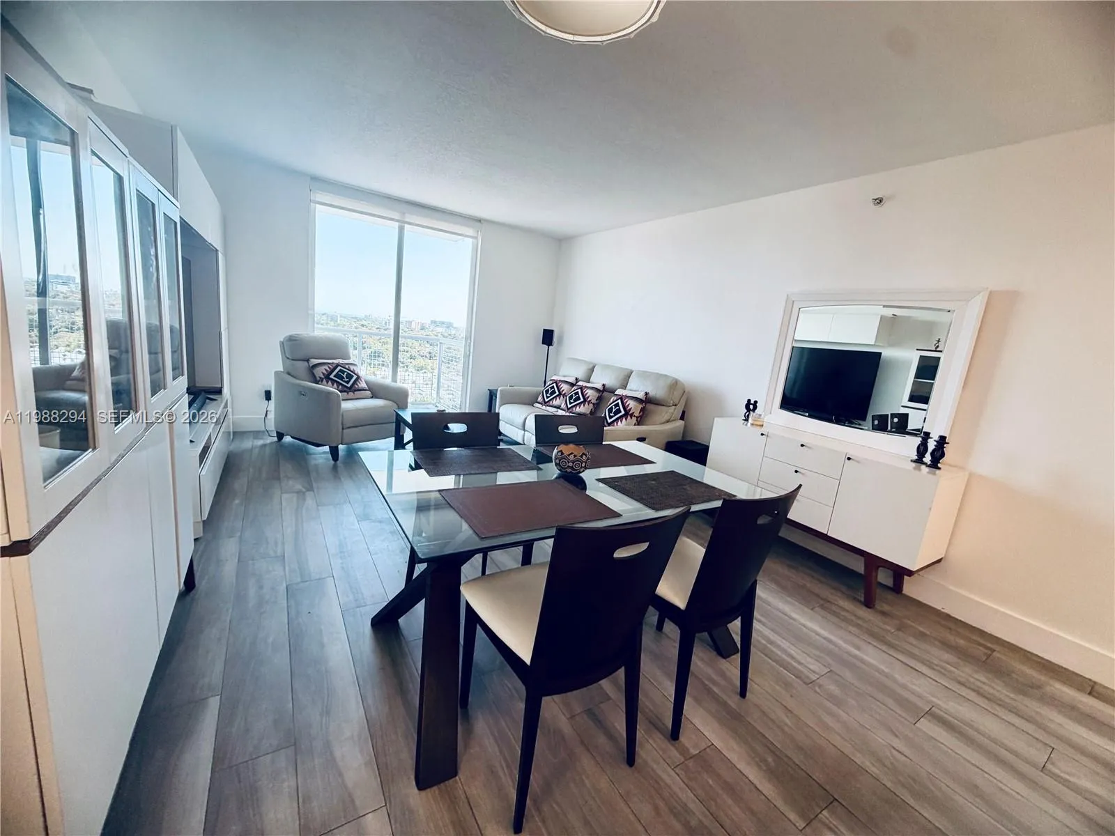 900 Sw 8th St 1509, Miami, Florida 33130, Miami, Florida 33130, 2 Bedrooms Bedrooms, ,2 BathroomsBathrooms,Residential Lease,For Rent,900 Sw 8th St 1509, Miami, Florida 33130,A11988294