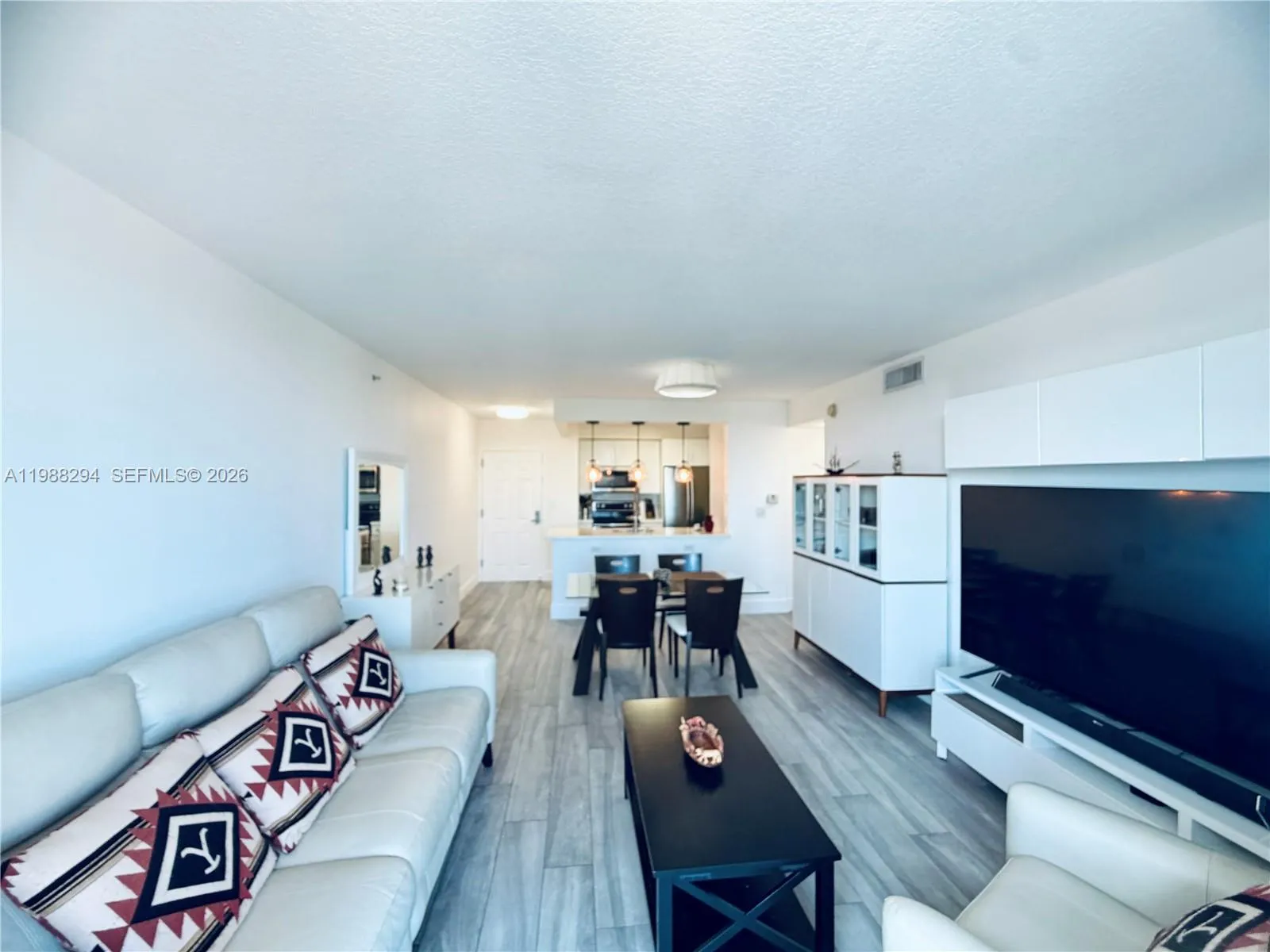 900 Sw 8th St 1509, Miami, Florida 33130, Miami, Florida 33130, 2 Bedrooms Bedrooms, ,2 BathroomsBathrooms,Residential Lease,For Rent,900 Sw 8th St 1509, Miami, Florida 33130,A11988294