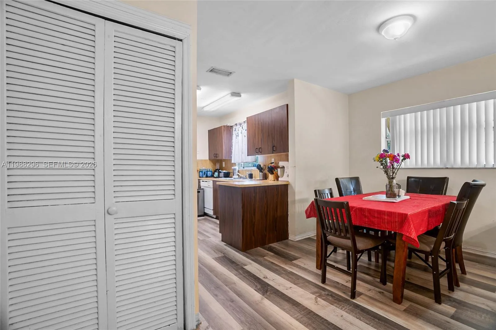 5850 Lincoln St, Hollywood, Florida 33021, Hollywood, Florida 33021, ,Residential Income,For Sale,5850 Lincoln St, Hollywood, Florida 33021,A11988296