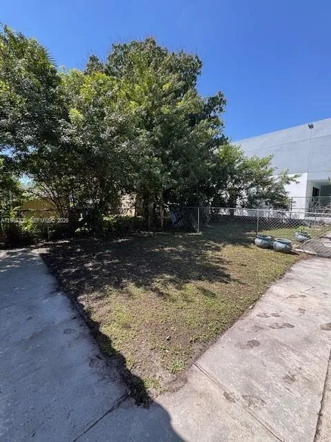 1128 Sw 21st Ave, Miami, Florida 33135, Miami, Florida 33135, 3 Bedrooms Bedrooms, ,3 BathroomsBathrooms,Residential Lease,For Rent,1128 Sw 21st Ave, Miami, Florida 33135,A11988305