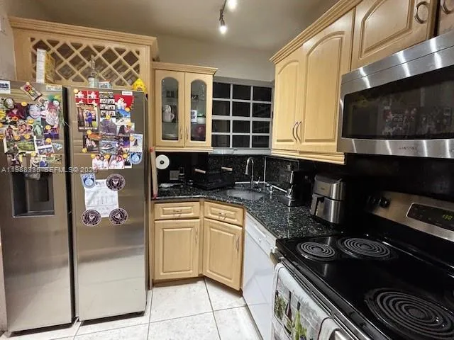 6300 Nw 2nd St, Miami, Florida 33126, Miami, Florida 33126, 4 Bedrooms Bedrooms, ,3 BathroomsBathrooms,Residential,For Sale,6300 Nw 2nd St, Miami, Florida 33126,A11988335