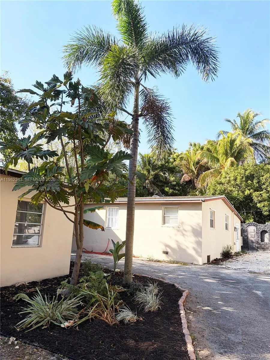 749 Nw 43rd St, Oakland Park, Florida 33309, Oakland Park, Florida 33309, ,Residential Income,For Sale,749 Nw 43rd St, Oakland Park, Florida 33309,A11982343