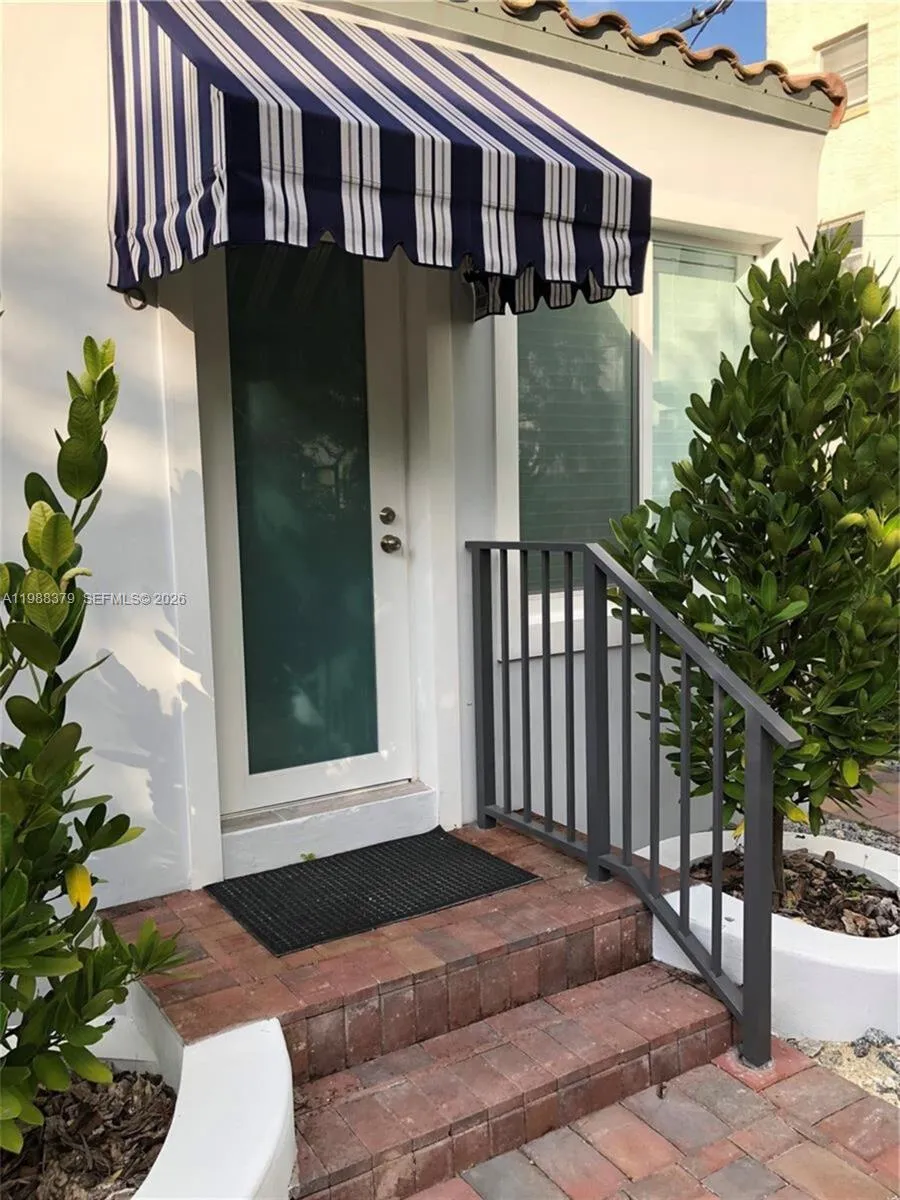 Miami Beach, Florida 33139, ,Residential Income,For Sale,A11988379