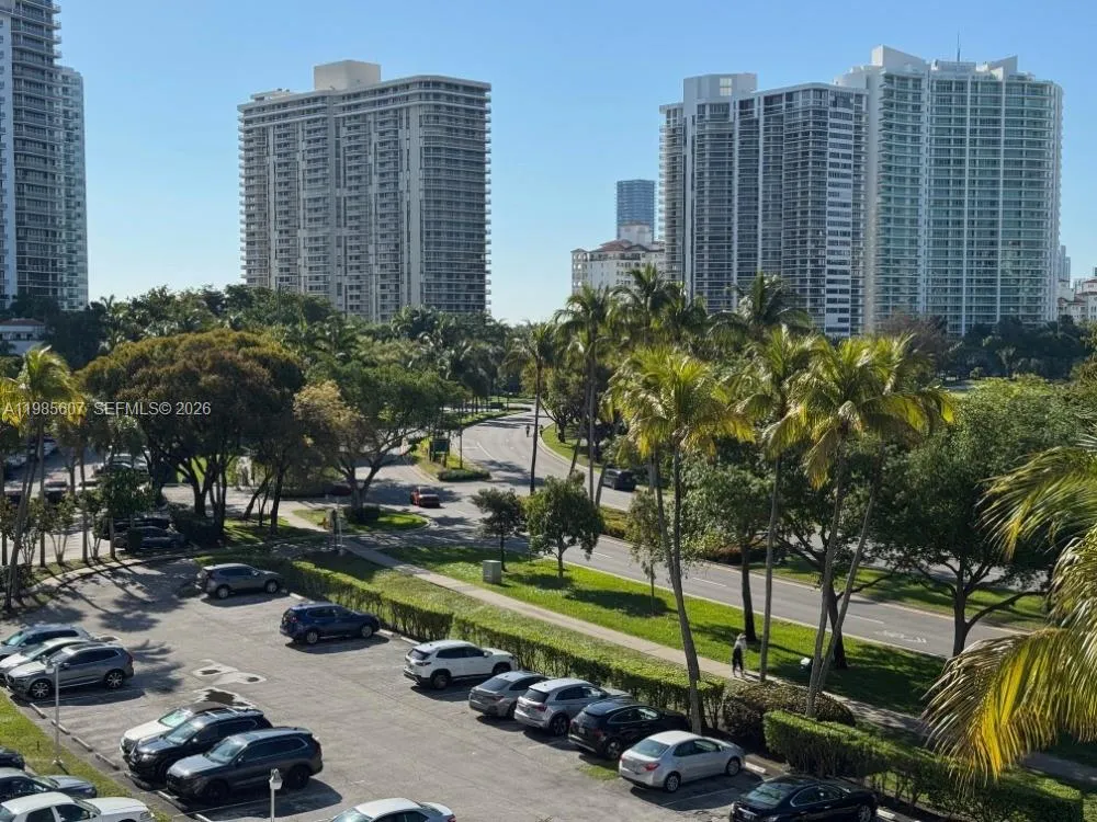 3675 N Country Club Dr 508, Aventura, Florida 3318, Aventura, Florida 33180, 2 Bedrooms Bedrooms, ,2 BathroomsBathrooms,Residential Lease,For Rent,3675 N Country Club Dr 508, Aventura, Florida 3318,A11985607