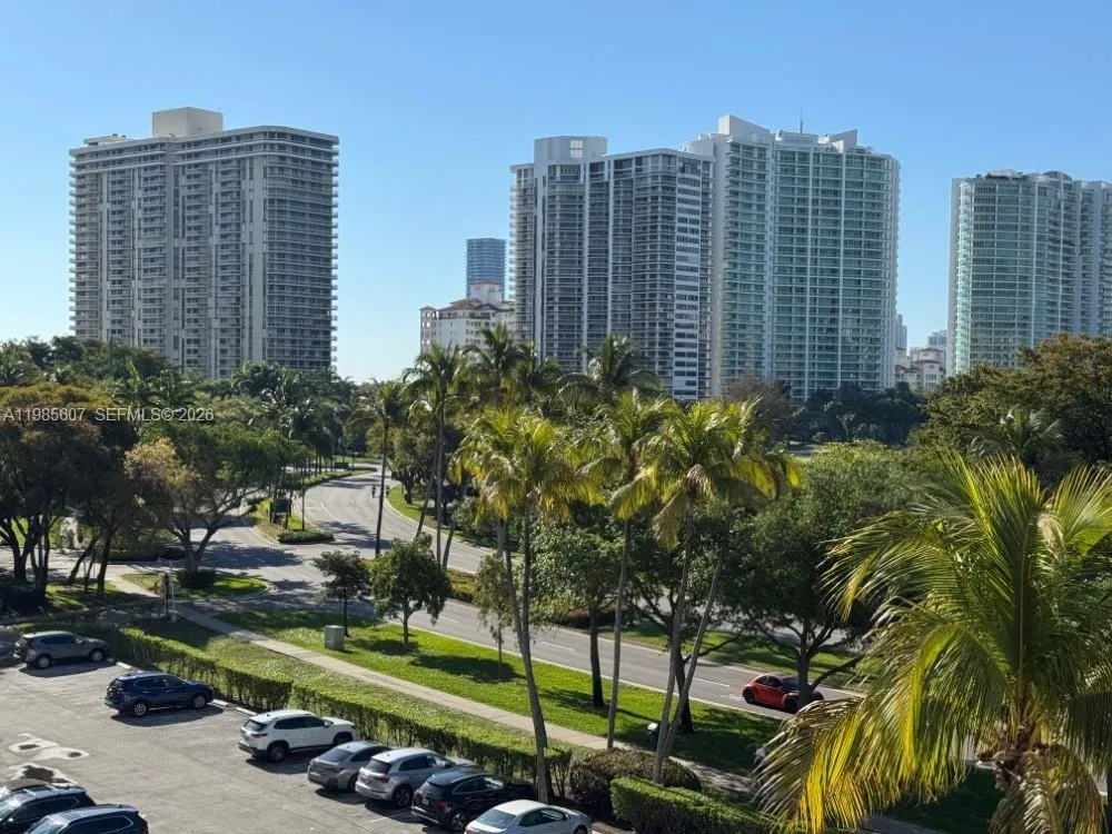 3675 N Country Club Dr 508, Aventura, Florida 3318, Aventura, Florida 33180, 2 Bedrooms Bedrooms, ,2 BathroomsBathrooms,Residential Lease,For Rent,3675 N Country Club Dr 508, Aventura, Florida 3318,A11985607