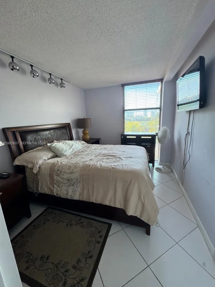 3675 N Country Club Dr 508, Aventura, Florida 3318, Aventura, Florida 33180, 2 Bedrooms Bedrooms, ,2 BathroomsBathrooms,Residential Lease,For Rent,3675 N Country Club Dr 508, Aventura, Florida 3318,A11985607