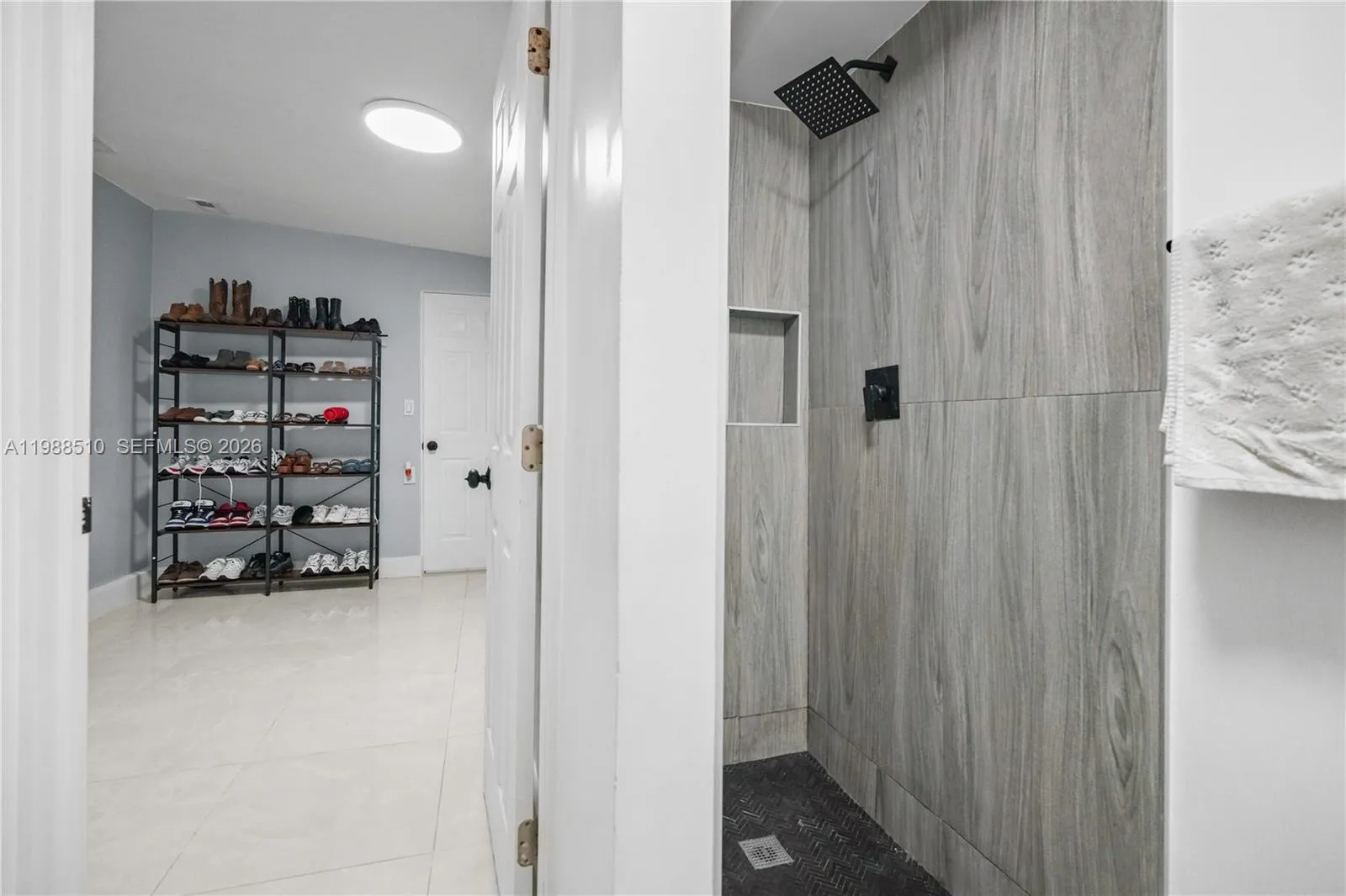 1803 Sw 43rd Way, Fort Lauderdale, Florida 33317, Fort Lauderdale, Florida 33317, 2 Bedrooms Bedrooms, ,1 BathroomBathrooms,Residential,For Sale,1803 Sw 43rd Way, Fort Lauderdale, Florida 33317,A11988510
