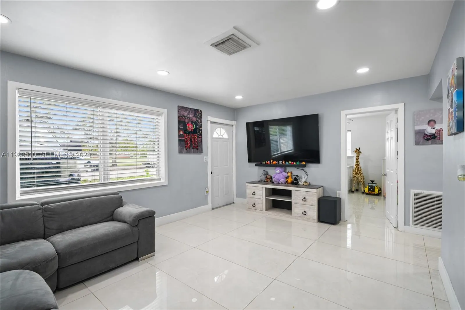 1803 Sw 43rd Way, Fort Lauderdale, Florida 33317, Fort Lauderdale, Florida 33317, 2 Bedrooms Bedrooms, ,1 BathroomBathrooms,Residential,For Sale,1803 Sw 43rd Way, Fort Lauderdale, Florida 33317,A11988510