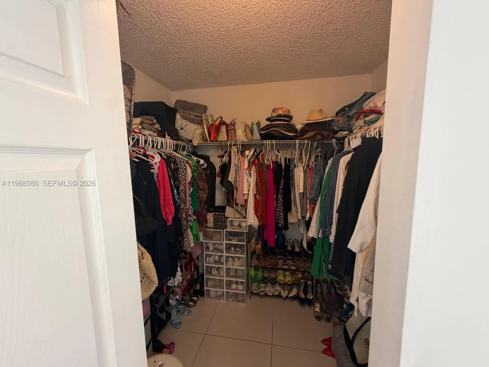 468 Ne 206th Ln 102, Miami, Florida 33179, Miami, Florida 33179, 3 Bedrooms Bedrooms, ,2 BathroomsBathrooms,Residential Lease,For Rent,468 Ne 206th Ln 102, Miami, Florida 33179,A11988580