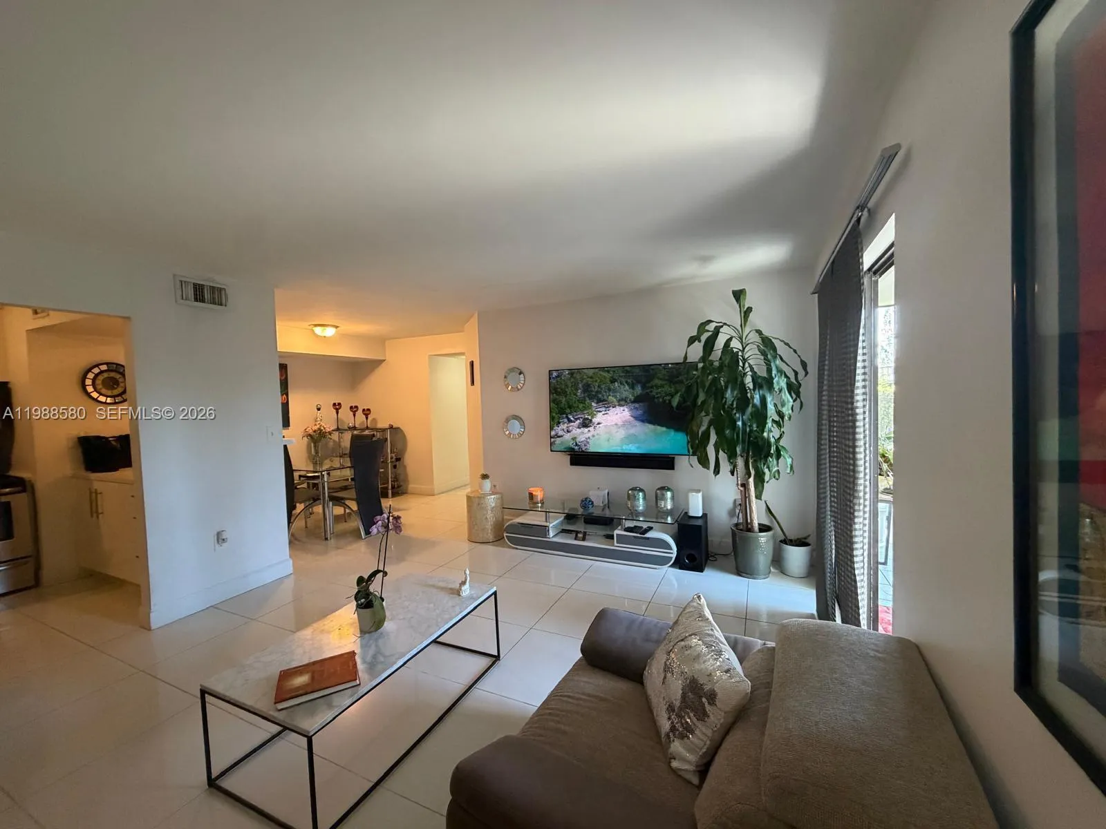 468 Ne 206th Ln 102, Miami, Florida 33179, Miami, Florida 33179, 3 Bedrooms Bedrooms, ,2 BathroomsBathrooms,Residential Lease,For Rent,468 Ne 206th Ln 102, Miami, Florida 33179,A11988580