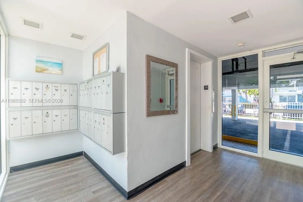 1990 Marseille Dr 402, Miami Beach, Florida 33141, Miami Beach, Florida 33141, 2 Bedrooms Bedrooms, ,2 BathroomsBathrooms,Residential,For Sale,1990 Marseille Dr 402, Miami Beach, Florida 33141,A11988502