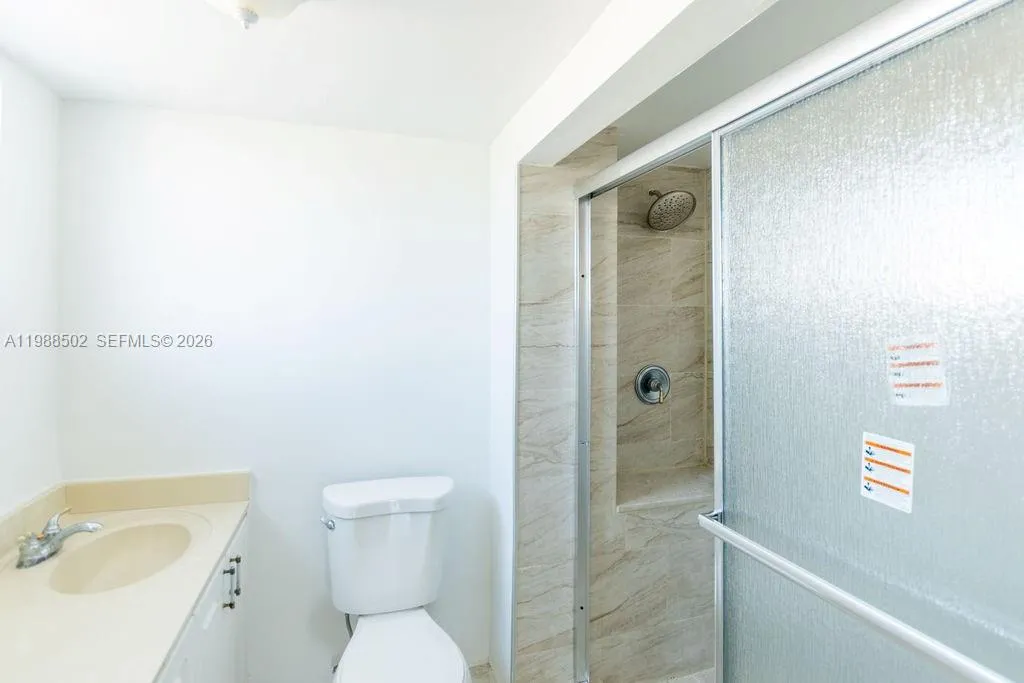 1990 Marseille Dr 402, Miami Beach, Florida 33141, Miami Beach, Florida 33141, 2 Bedrooms Bedrooms, ,2 BathroomsBathrooms,Residential,For Sale,1990 Marseille Dr 402, Miami Beach, Florida 33141,A11988502