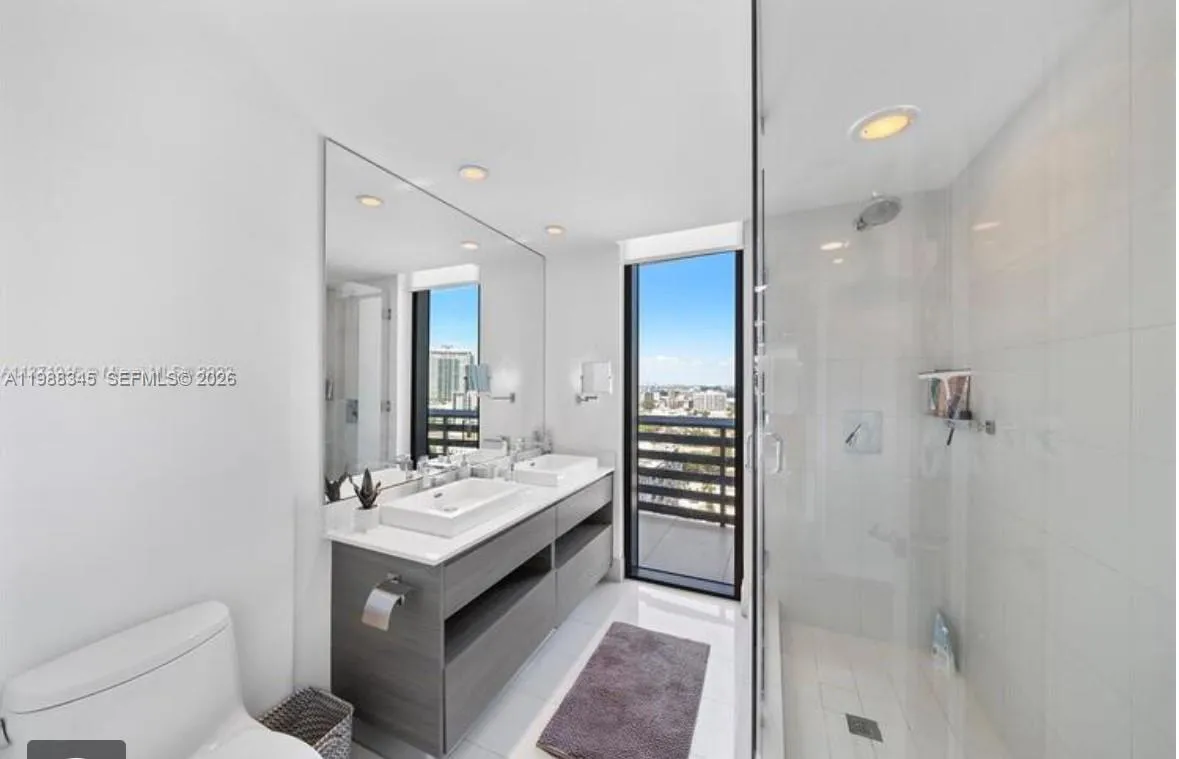 460 Ne 28th St 2001, Miami, Florida 33137, Miami, Florida 33137, 3 Bedrooms Bedrooms, ,2 BathroomsBathrooms,Residential Lease,For Rent,460 Ne 28th St 2001, Miami, Florida 33137,A11988345