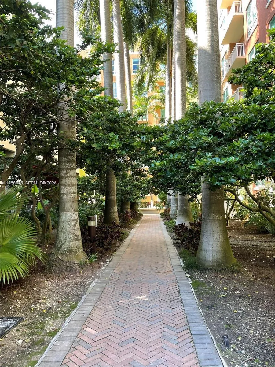 2001 Biscayne Blvd 2217, Miami, Florida 33137, Miami, Florida 33137, 2 Bedrooms Bedrooms, ,2 BathroomsBathrooms,Residential Lease,For Rent,2001 Biscayne Blvd 2217, Miami, Florida 33137,A11988575