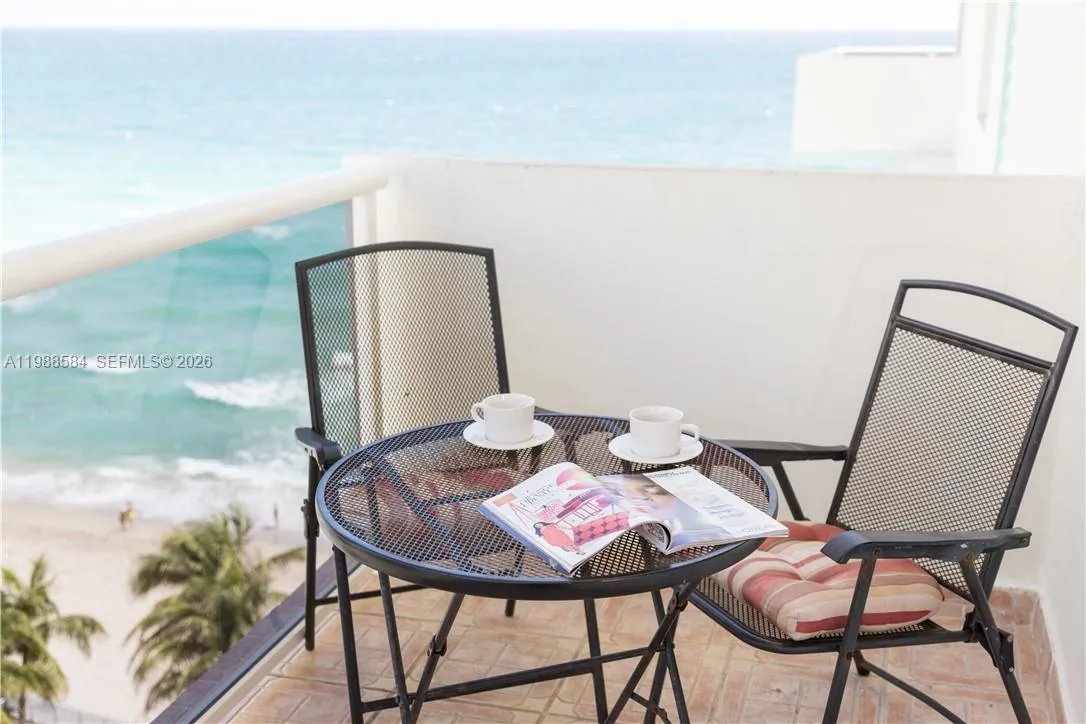 3725 S Ocean Dr 1003, Hollywood, Florida 33019, Hollywood, Florida 33019, 1 Bedroom Bedrooms, ,1 BathroomBathrooms,Residential Lease,For Rent,3725 S Ocean Dr 1003, Hollywood, Florida 33019,A11988584