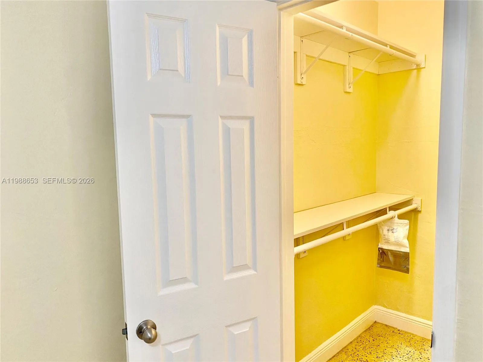 930 Sw 7th Ave 1, Miami, Florida 33130, Miami, Florida 33130, 1 Bedroom Bedrooms, ,1 BathroomBathrooms,Residential Lease,For Rent,930 Sw 7th Ave 1, Miami, Florida 33130,A11988653