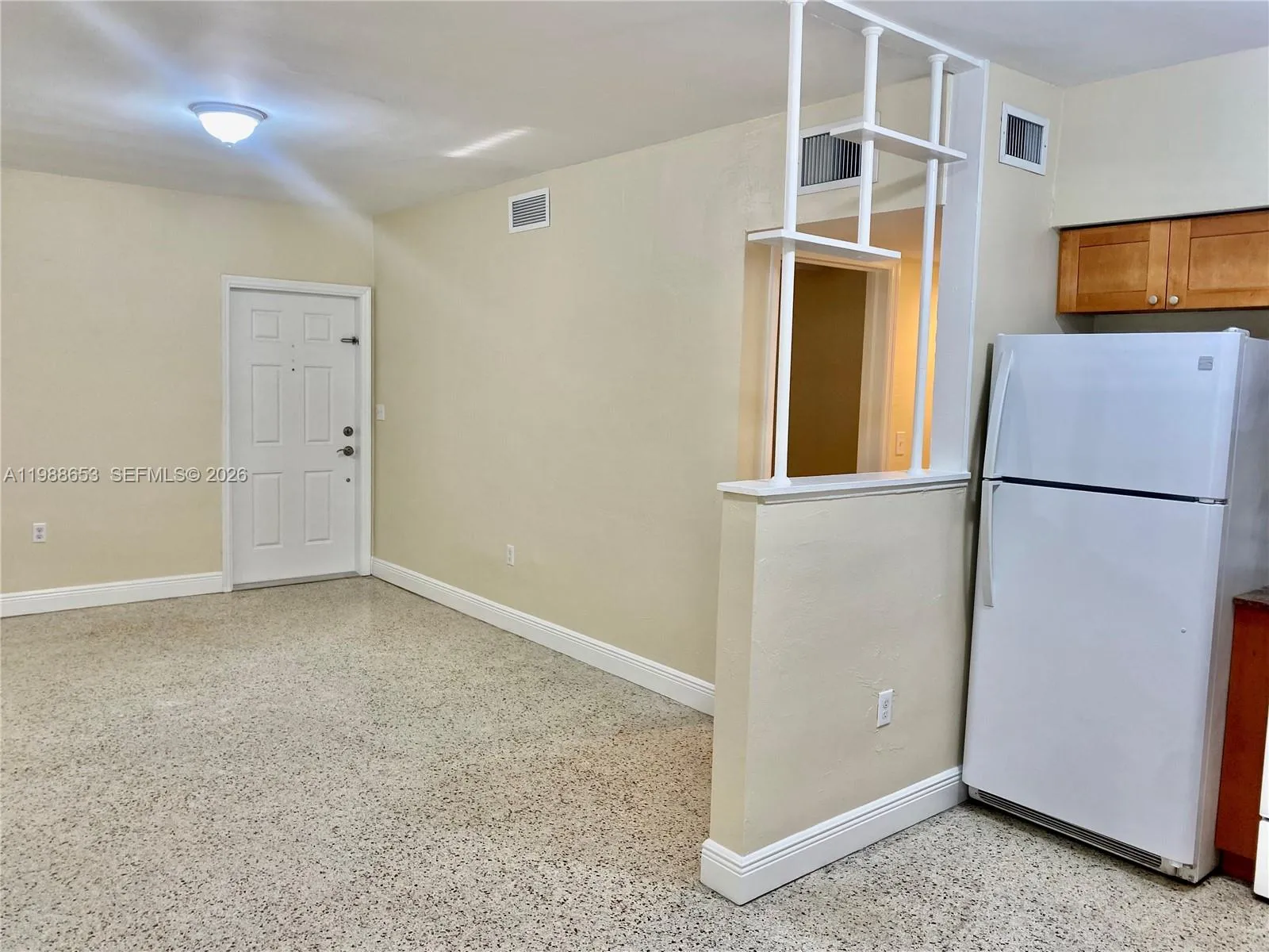 930 Sw 7th Ave 1, Miami, Florida 33130, Miami, Florida 33130, 1 Bedroom Bedrooms, ,1 BathroomBathrooms,Residential Lease,For Rent,930 Sw 7th Ave 1, Miami, Florida 33130,A11988653