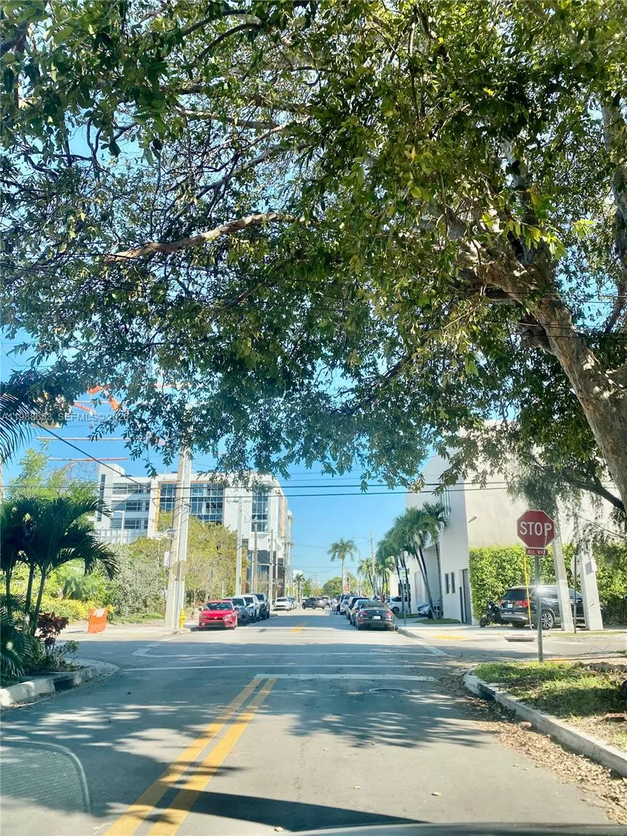 930 Sw 7th Ave 1, Miami, Florida 33130, Miami, Florida 33130, 1 Bedroom Bedrooms, ,1 BathroomBathrooms,Residential Lease,For Rent,930 Sw 7th Ave 1, Miami, Florida 33130,A11988653