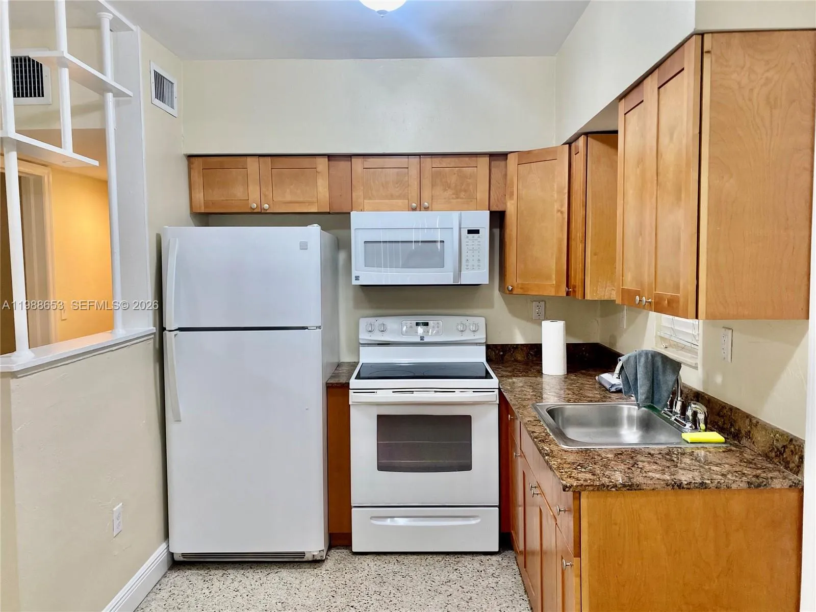 930 Sw 7th Ave 1, Miami, Florida 33130, Miami, Florida 33130, 1 Bedroom Bedrooms, ,1 BathroomBathrooms,Residential Lease,For Rent,930 Sw 7th Ave 1, Miami, Florida 33130,A11988653