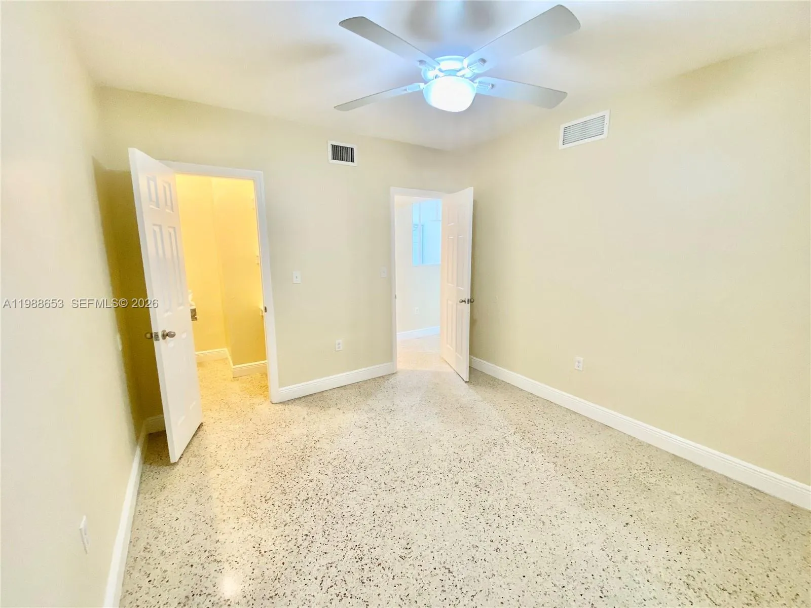 930 Sw 7th Ave 1, Miami, Florida 33130, Miami, Florida 33130, 1 Bedroom Bedrooms, ,1 BathroomBathrooms,Residential Lease,For Rent,930 Sw 7th Ave 1, Miami, Florida 33130,A11988653