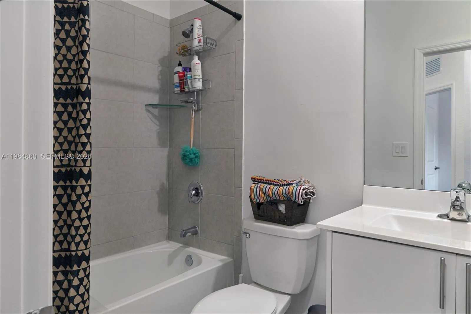 23471 Sw 129th Ave, Homestead, Florida 33032, Homestead, Florida 33032, 3 Bedrooms Bedrooms, ,2 BathroomsBathrooms,Residential,For Sale,23471 Sw 129th Ave, Homestead, Florida 33032,A11984860