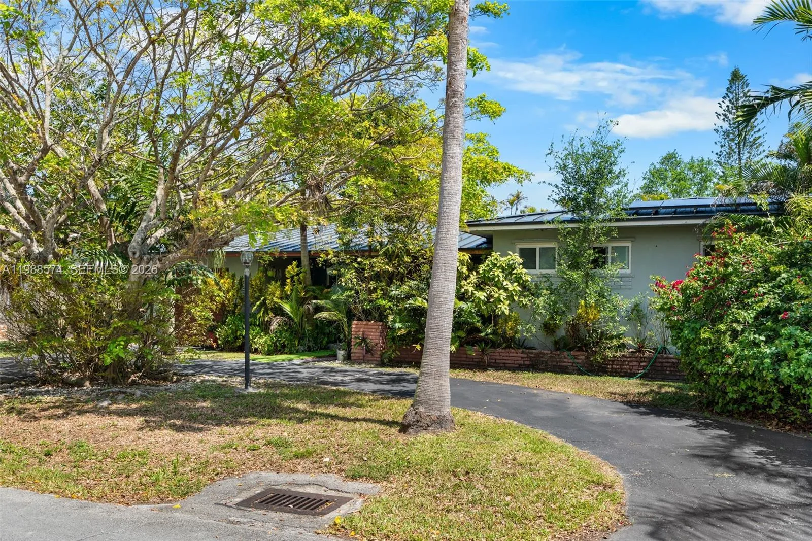 6005 Sw 64th Pl, South Miami, Florida 33143, South Miami, Florida 33143, 3 Bedrooms Bedrooms, ,2 BathroomsBathrooms,Residential,For Sale,6005 Sw 64th Pl, South Miami, Florida 33143,A11988574