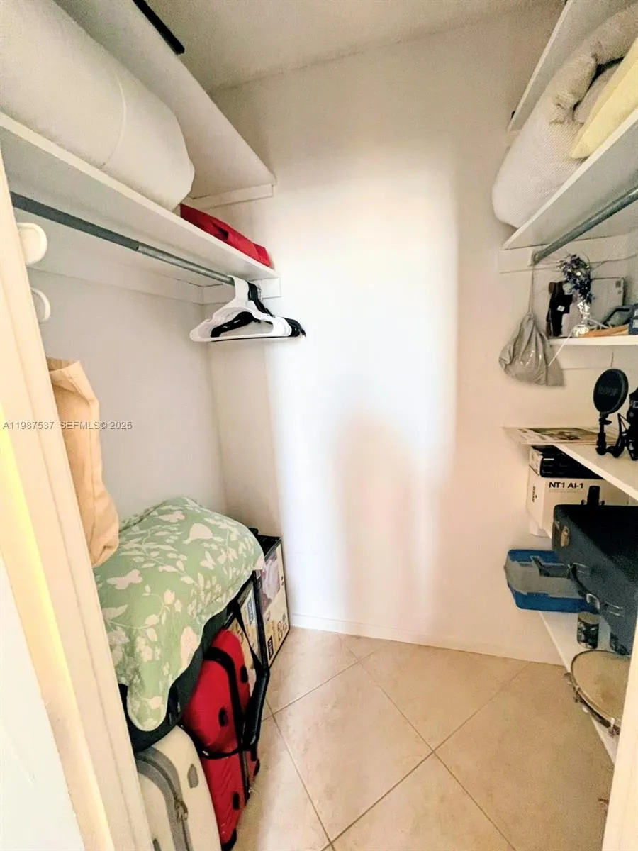 300 Bayview Dr 915, Sunny Isles Beach, Florida 331, Sunny Isles Beach, Florida 33160, 2 Bedrooms Bedrooms, ,2 BathroomsBathrooms,Residential Lease,For Rent,300 Bayview Dr 915, Sunny Isles Beach, Florida 331,A11987537