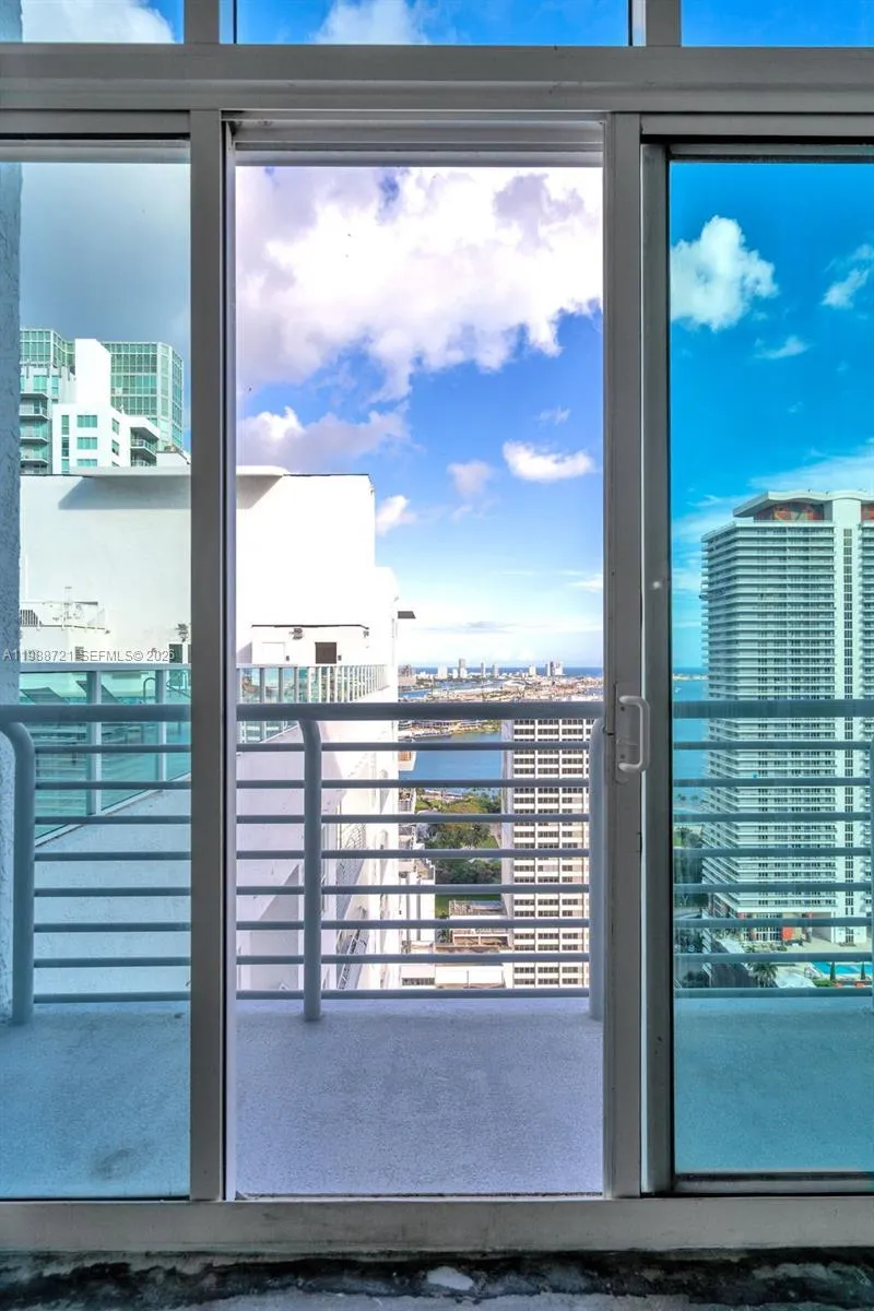 133 Ne 2nd Ave 3610, Miami, Florida 33132, Miami, Florida 33132, 1 Bedroom Bedrooms, ,1 BathroomBathrooms,Residential Lease,For Rent,133 Ne 2nd Ave 3610, Miami, Florida 33132,A11988721