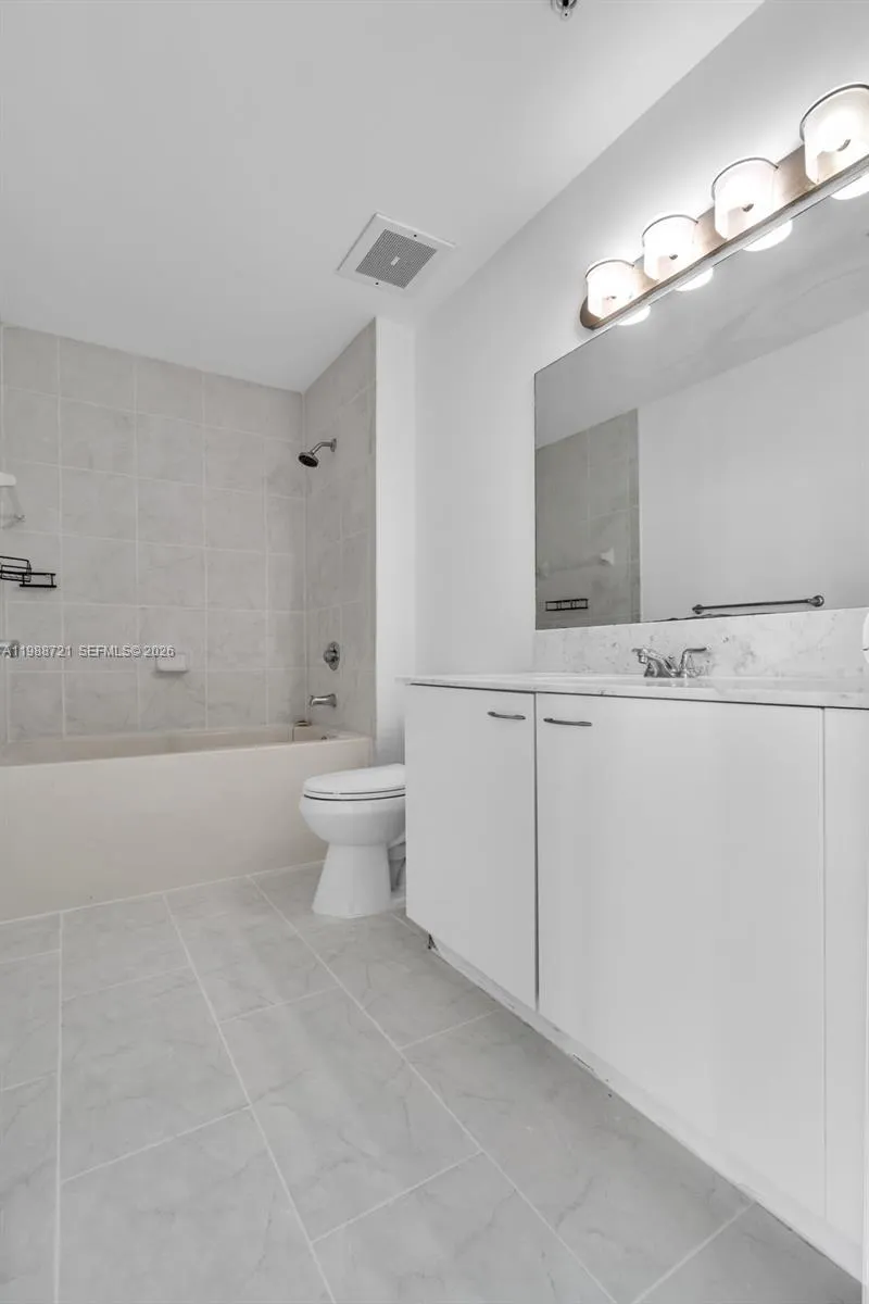 133 Ne 2nd Ave 3610, Miami, Florida 33132, Miami, Florida 33132, 1 Bedroom Bedrooms, ,1 BathroomBathrooms,Residential Lease,For Rent,133 Ne 2nd Ave 3610, Miami, Florida 33132,A11988721
