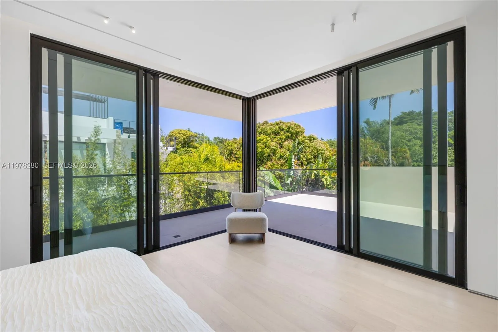 3457 Oak Ave, Miami, Florida 33133, Miami, Florida 33133, 4 Bedrooms Bedrooms, ,4 BathroomsBathrooms,Residential,For Sale,3457 Oak Ave, Miami, Florida 33133,A11978280