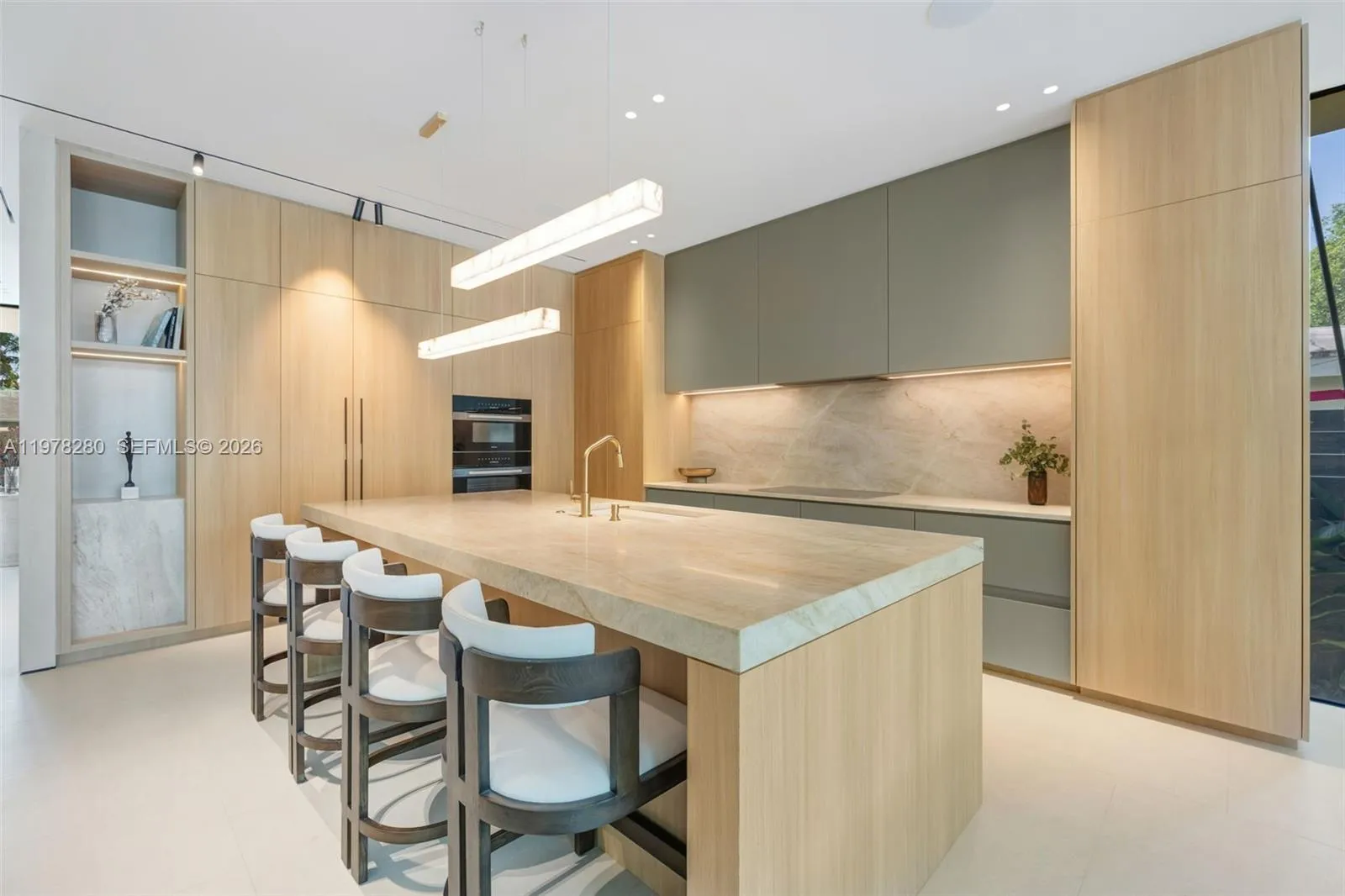 3457 Oak Ave, Miami, Florida 33133, Miami, Florida 33133, 4 Bedrooms Bedrooms, ,4 BathroomsBathrooms,Residential,For Sale,3457 Oak Ave, Miami, Florida 33133,A11978280