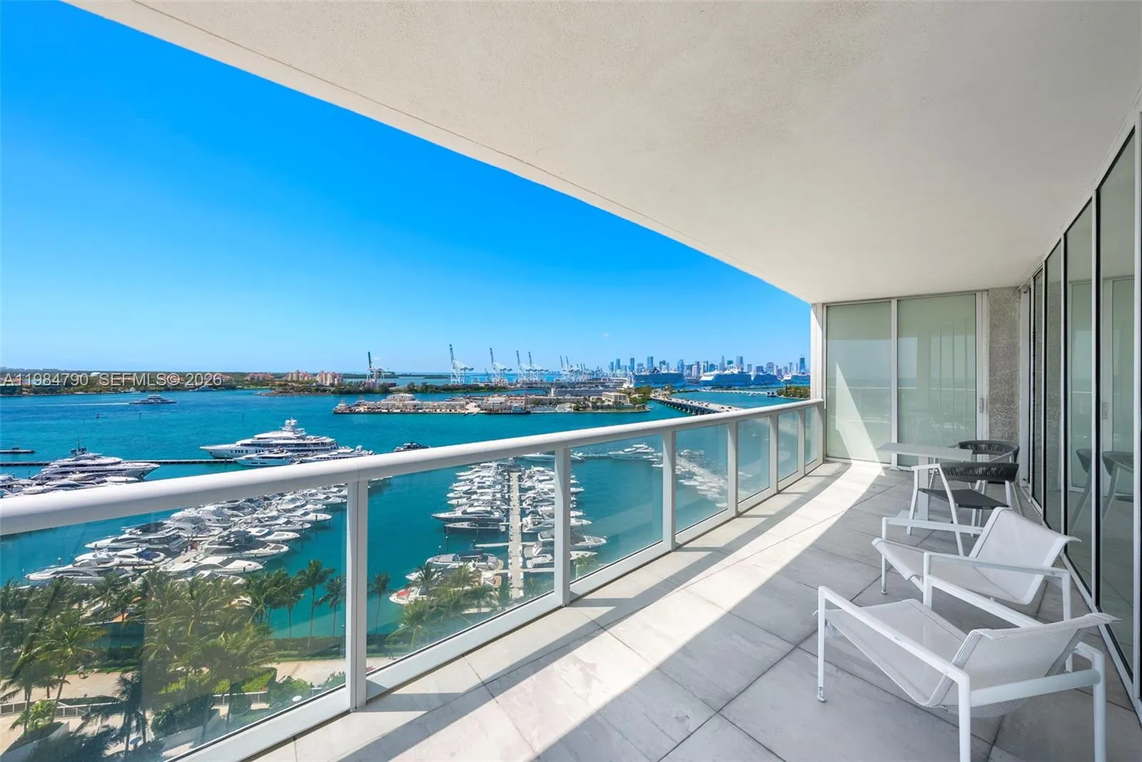 450 Alton Rd 1507, Miami Beach, Florida 33139, Miami Beach, Florida 33139, 2 Bedrooms Bedrooms, ,2 BathroomsBathrooms,Residential Lease,For Rent,450 Alton Rd 1507, Miami Beach, Florida 33139,A11984790