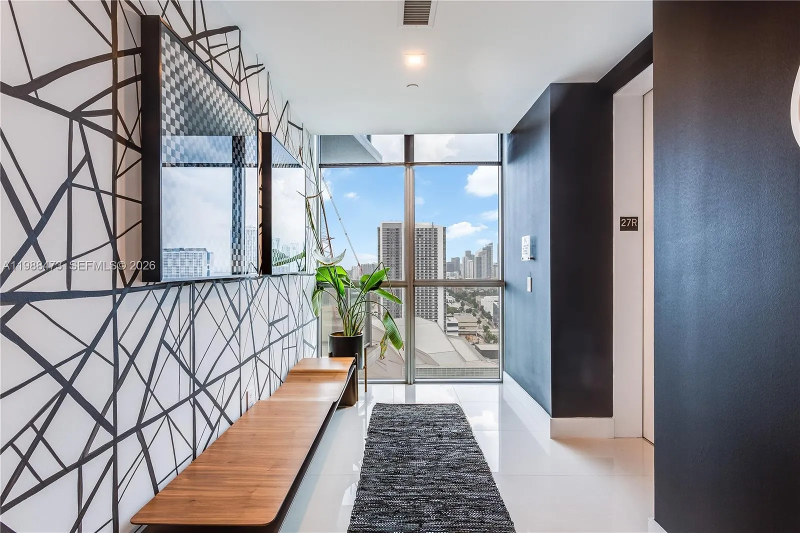 1100 Biscayne Blvd 2708, Miami, Florida 33132, Miami, Florida 33132, 2 Bedrooms Bedrooms, ,2 BathroomsBathrooms,Residential Lease,For Rent,1100 Biscayne Blvd 2708, Miami, Florida 33132,A11988473