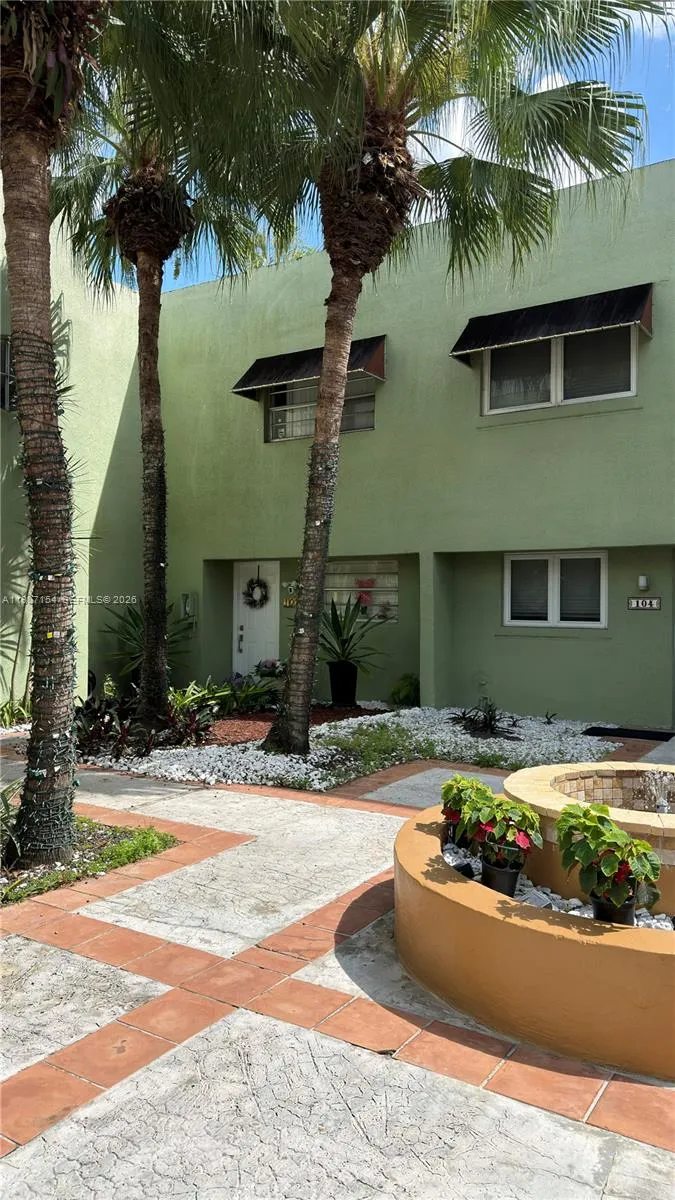 11163 Nw 7th St 201-19, Miami, Florida 33172, Miami, Florida 33172, 1 Bedroom Bedrooms, ,1 BathroomBathrooms,Residential Lease,For Rent,11163 Nw 7th St 201-19, Miami, Florida 33172,A11987154