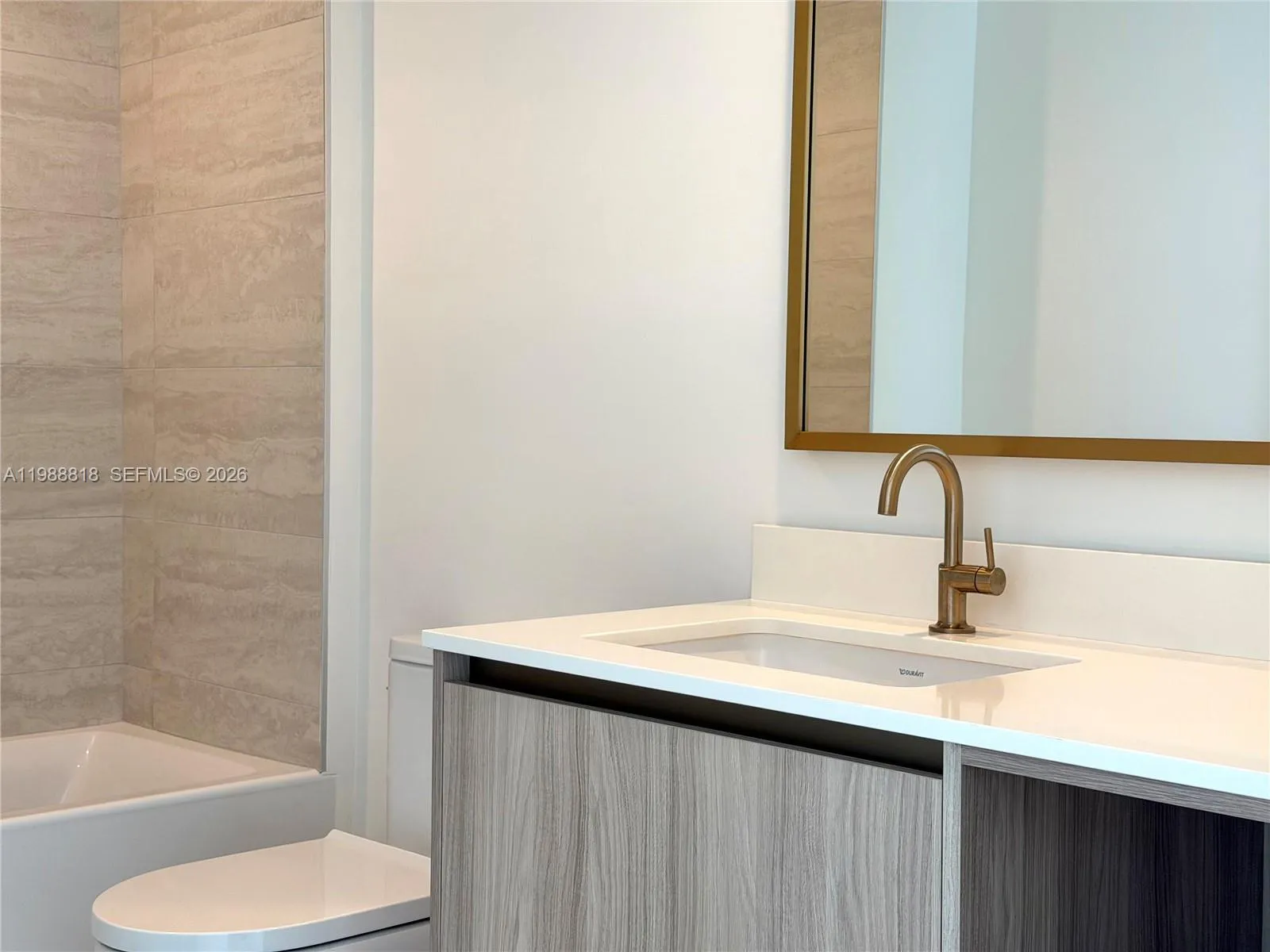 77 Se 5th St 1615, Miami, Florida 33131, Miami, Florida 33131, 1 Bedroom Bedrooms, ,1 BathroomBathrooms,Residential Lease,For Rent,77 Se 5th St 1615, Miami, Florida 33131,A11988818