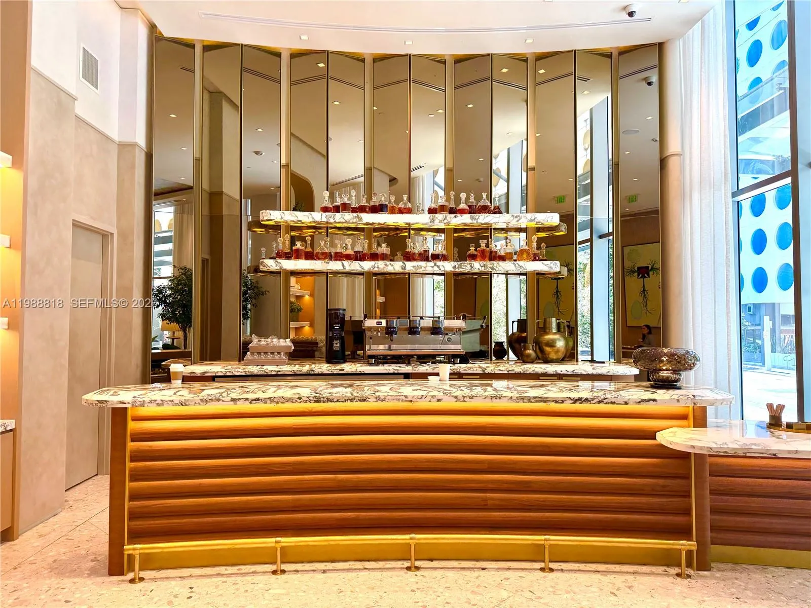 77 Se 5th St 1615, Miami, Florida 33131, Miami, Florida 33131, 1 Bedroom Bedrooms, ,1 BathroomBathrooms,Residential Lease,For Rent,77 Se 5th St 1615, Miami, Florida 33131,A11988818