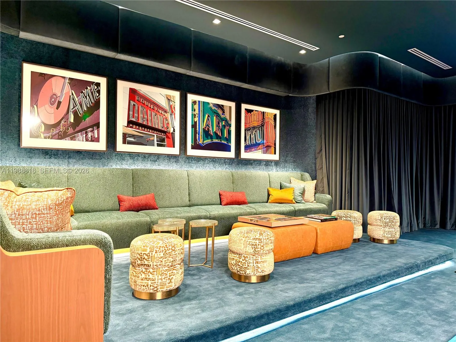 77 Se 5th St 1615, Miami, Florida 33131, Miami, Florida 33131, 1 Bedroom Bedrooms, ,1 BathroomBathrooms,Residential Lease,For Rent,77 Se 5th St 1615, Miami, Florida 33131,A11988818