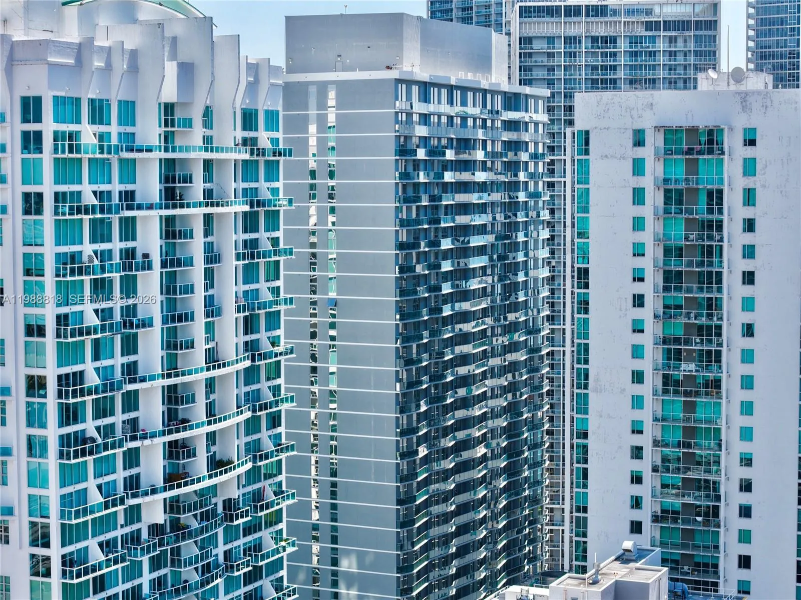 77 Se 5th St 1615, Miami, Florida 33131, Miami, Florida 33131, 1 Bedroom Bedrooms, ,1 BathroomBathrooms,Residential Lease,For Rent,77 Se 5th St 1615, Miami, Florida 33131,A11988818