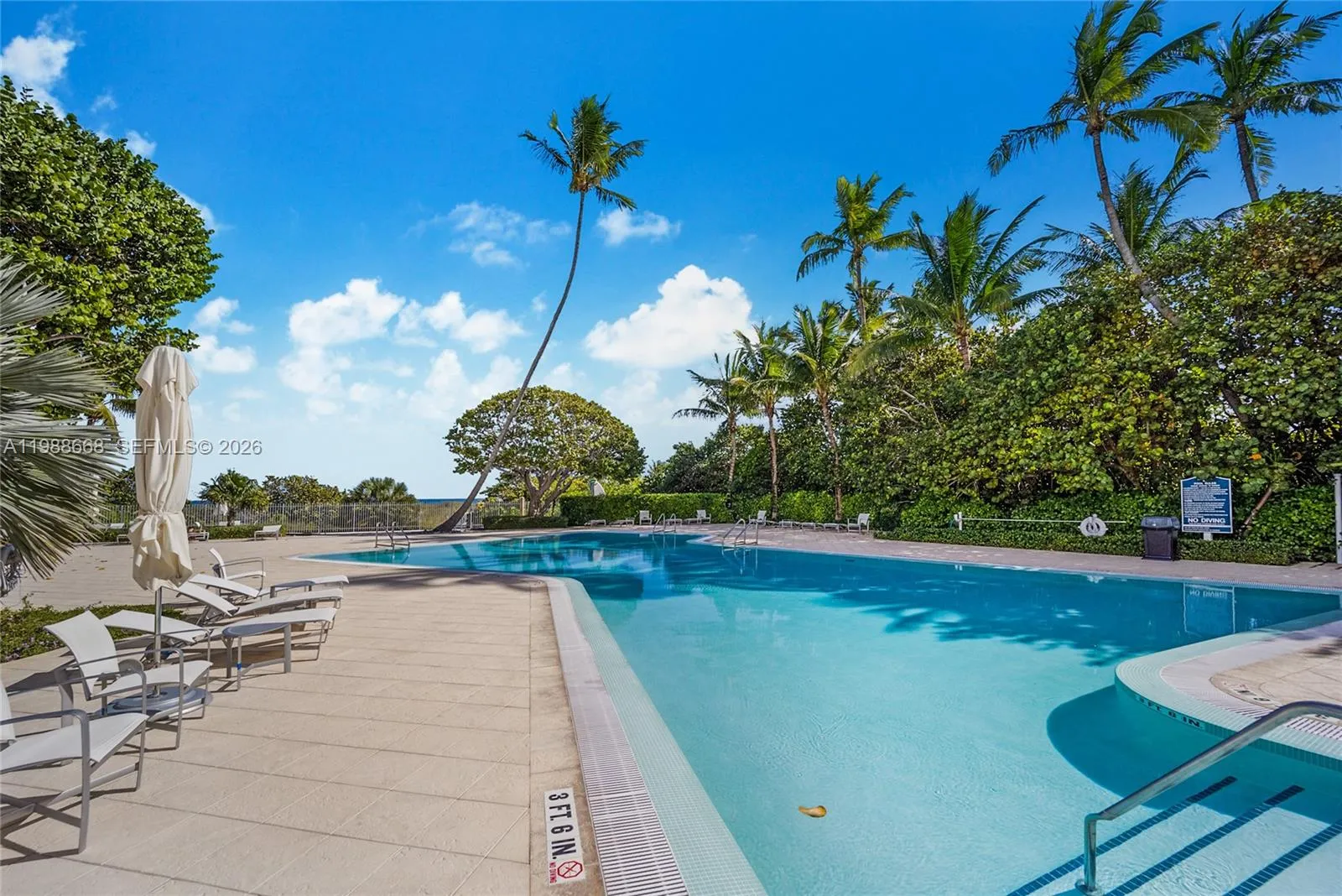 200 Ocean Lane Dr 1102, Key Biscayne, Florida 3314, Key Biscayne, Florida 33149, 2 Bedrooms Bedrooms, ,2 BathroomsBathrooms,Residential,For Sale,200 Ocean Lane Dr 1102, Key Biscayne, Florida 3314,A11988668