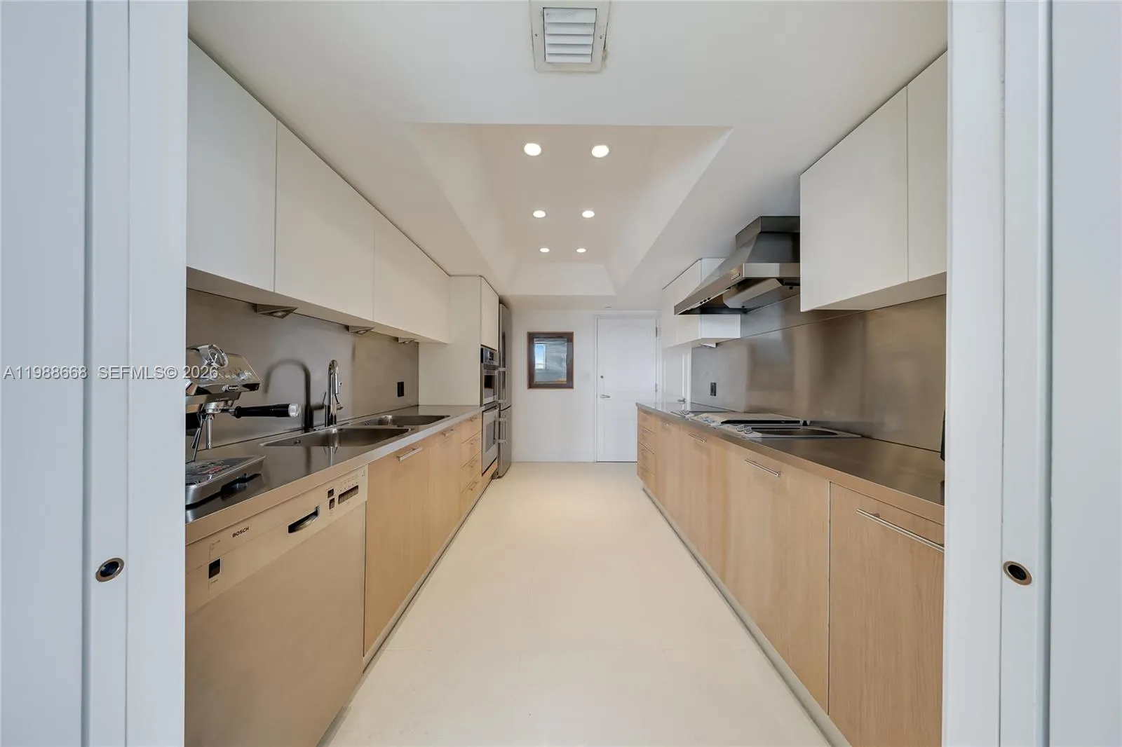 200 Ocean Lane Dr 1102, Key Biscayne, Florida 3314, Key Biscayne, Florida 33149, 2 Bedrooms Bedrooms, ,2 BathroomsBathrooms,Residential,For Sale,200 Ocean Lane Dr 1102, Key Biscayne, Florida 3314,A11988668