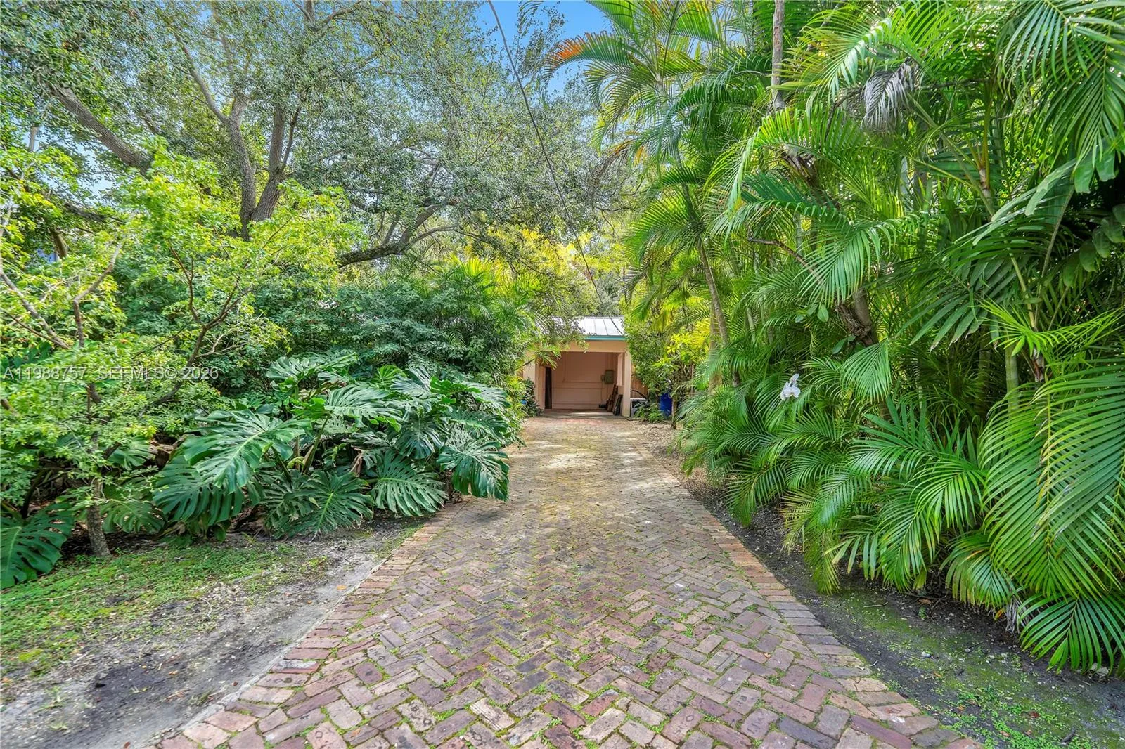 2496 - 2490 Abaco Avenue, Miami, Florida 33133, Miami, Florida 33133, ,Commercial Sale,For Sale,2496 - 2490 Abaco Avenue, Miami, Florida 33133,A11988757