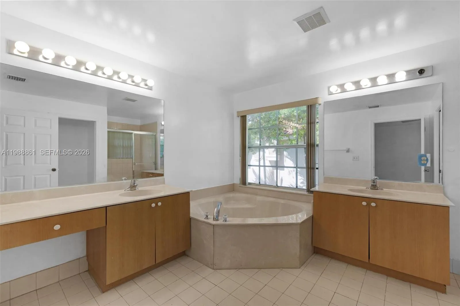 12471 Sw 42nd St, Miramar, Florida 33027, Miramar, Florida 33027, 4 Bedrooms Bedrooms, ,3 BathroomsBathrooms,Residential Lease,For Rent,12471 Sw 42nd St, Miramar, Florida 33027,A11988861