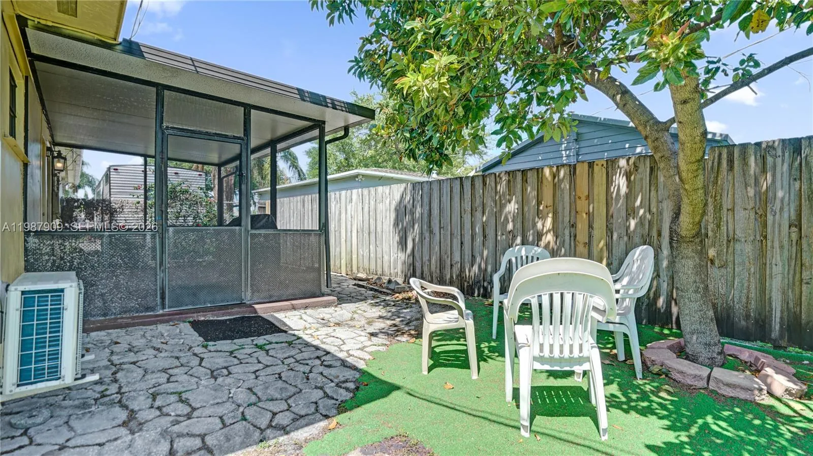 1007 N 31st Rd, Hollywood, Florida 33021, Hollywood, Florida 33021, 3 Bedrooms Bedrooms, ,2 BathroomsBathrooms,Residential,For Sale,1007 N 31st Rd, Hollywood, Florida 33021,A11987909